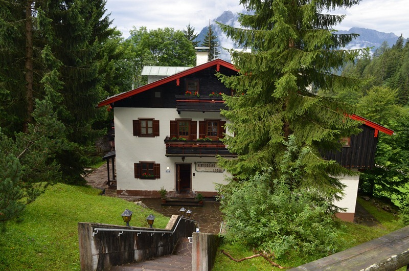 Lodge8