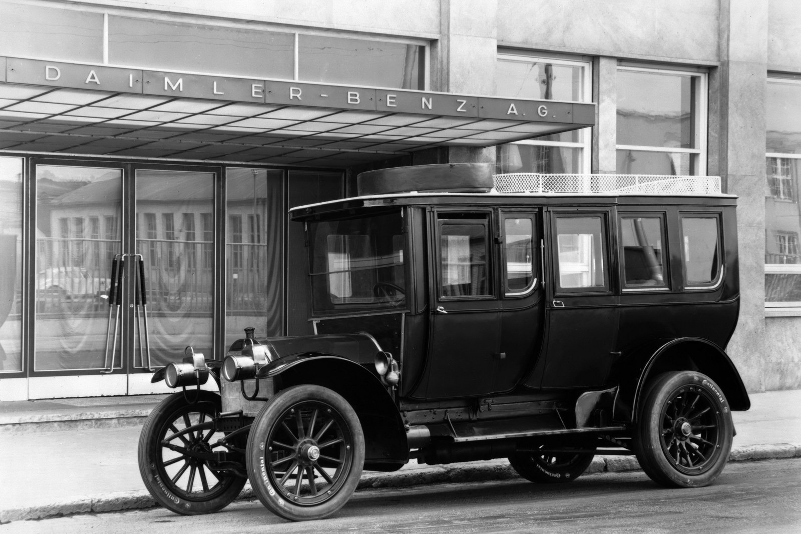 [Mercedes-Benz-S-Class-Tradition-47%255B2%255D.jpg]