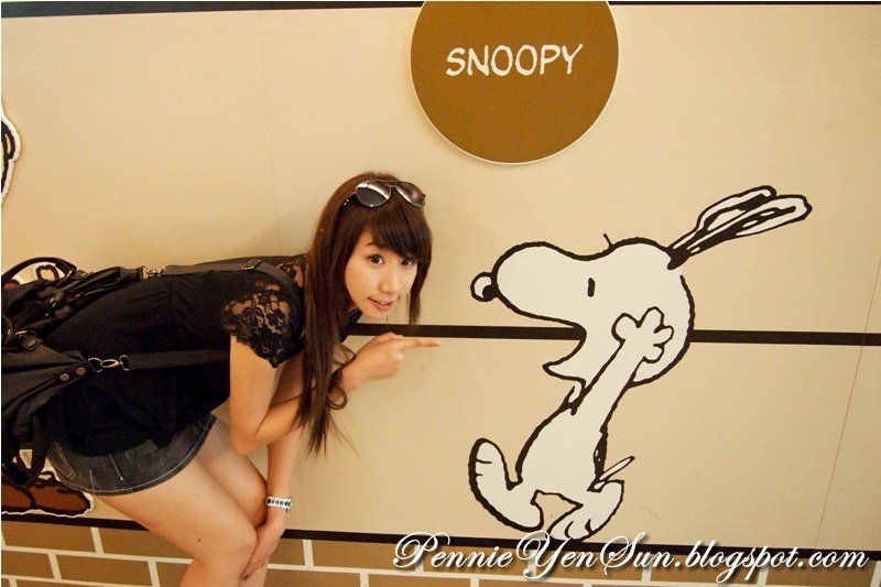 [CharlieBrownCafe492.jpg]