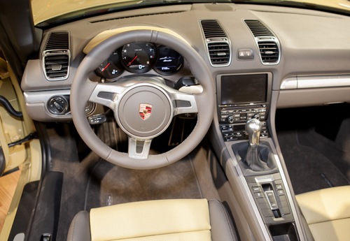 [2013-Porsche-Boxster-interior%255B2%255D.jpg]