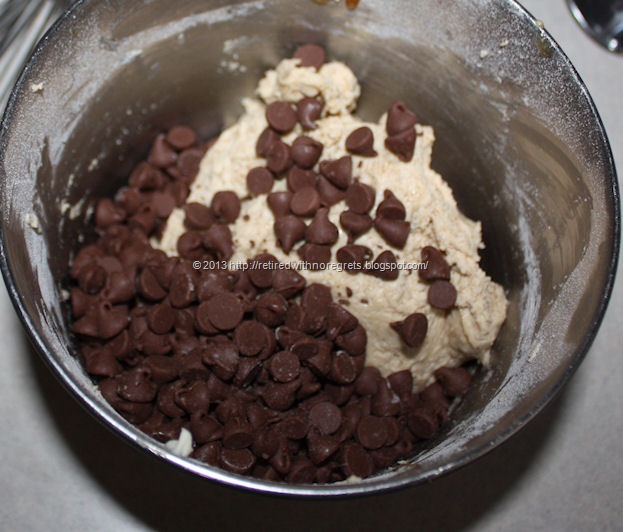 [Simple%2520Gluten-Free%2520Chocolate%2520Chip%2520Cookies%2520-%2520mixed%2520adding%2520chips%255B3%255D.jpg]