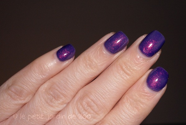 008-max-factor-max-effects-mini-nail-polish-fantasy-fire-bottle