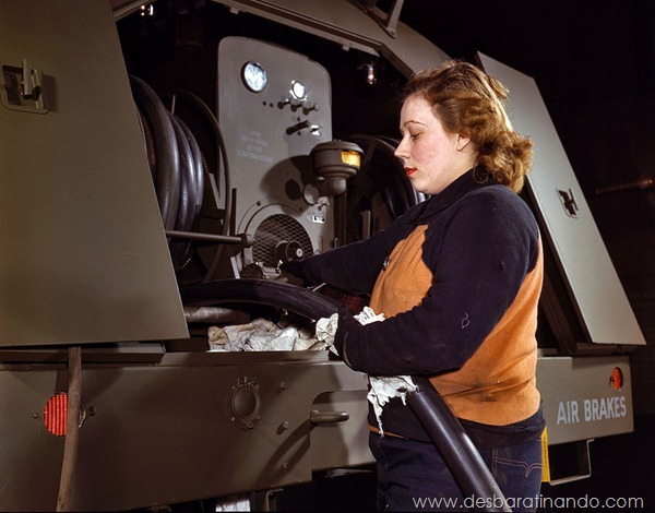 world-war-ii-women-at-work-in-color-mulheres-trabalhando-segunda-guerra-mundial-ww2 (3)