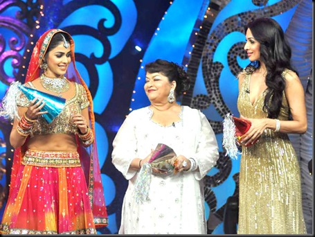 Malaika, Genelia on the sets of Saroj Khan Show1