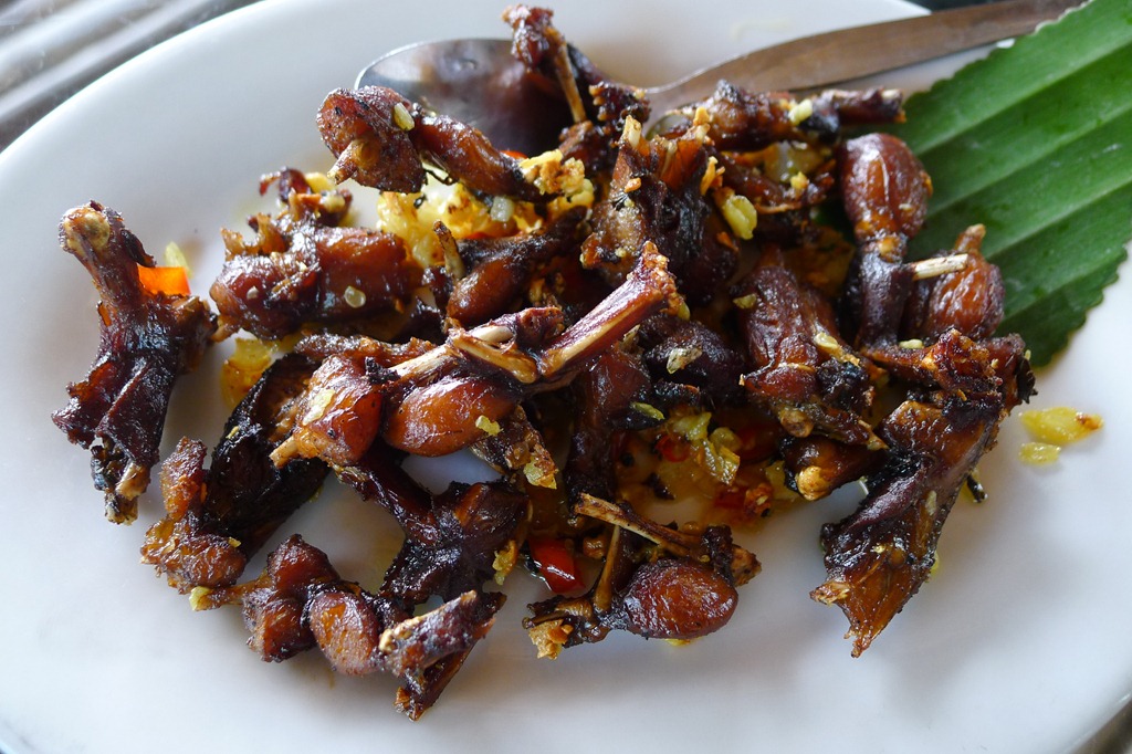 [Chili%2520Garlic%2520Frog%2520Legs%2520at%2520Apag%2520Marangle_Pampanggo%2520delicacy%255B3%255D.jpg]