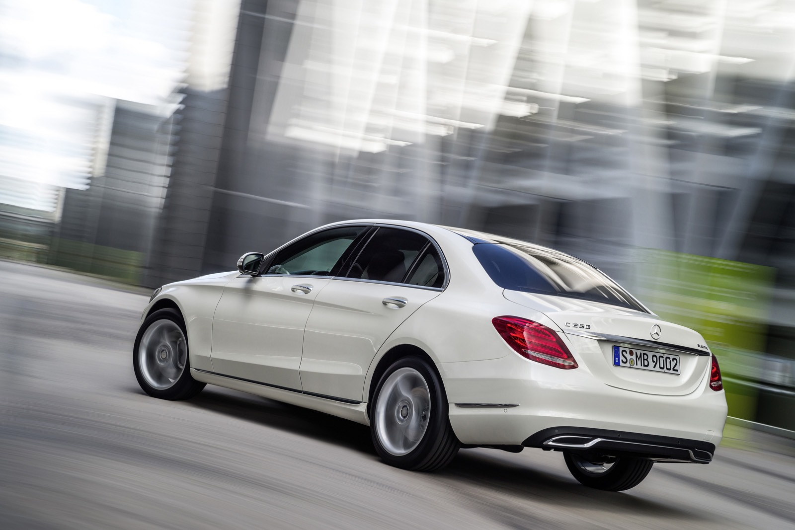 [2015-Mercedes-C-Class-47%255B3%255D.jpg]