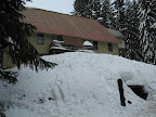 Nanitch sits just North of Government Camp. The lodge faces a tubing hill, accessed from the basement thrugh the tunnel seen in the lower right of this photo.