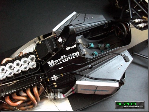 McLaren MP4-6_15