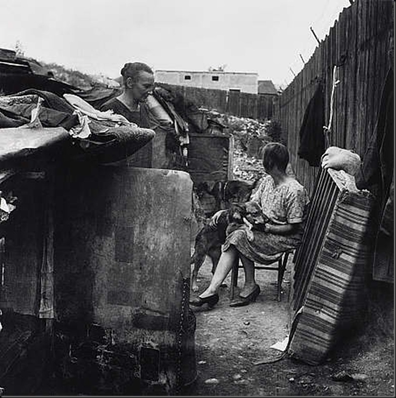 10 Slum Housing, Vienna 1931