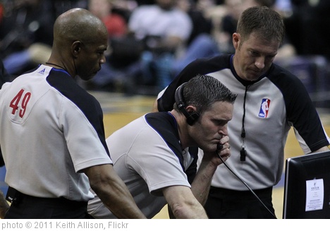 'NBA Referees' photo (c) 2011, Keith Allison - license: http://creativecommons.org/licenses/by-sa/2.0/