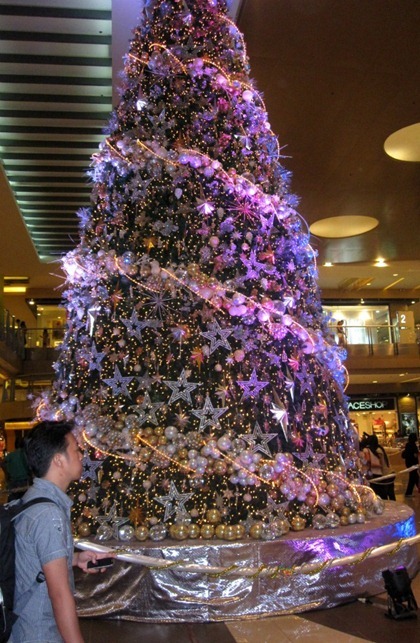 sparkly christmas tree
