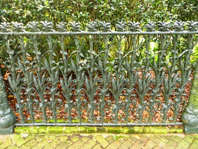 Wrought iron fence IMAGE_467.jpg