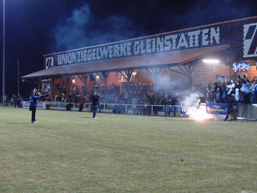 SVGleinstattenFCBlauWeiLinz00.jpg