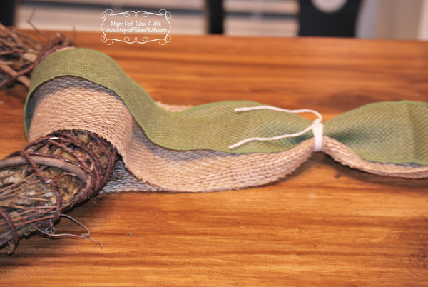 fall-wreath-top-tie.jpg Fall wreath top tie