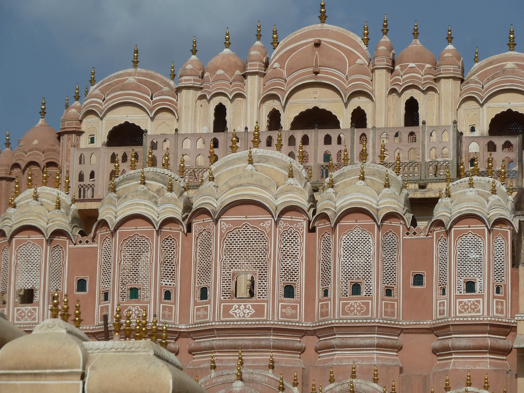[India-Jaipur-Palace-of-the-Winds.-21.jpg]