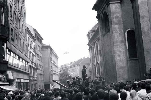 srpen-1968-v-Brne_02.jpg