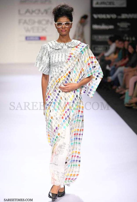 [Aarti_Vijay_Gupta_Saree%255B4%255D.jpg]