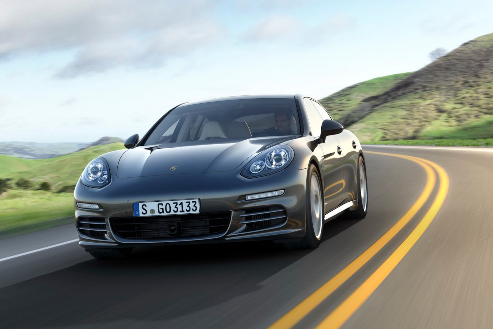 [2014-Porsche-Panamera-2%255B2%255D.jpg]