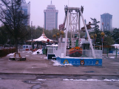 shengli park - old rides. November 2004