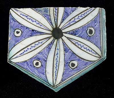 Tile | Origin: Syria or Egypt | Period: 15th century | Collection: The Madina Collection of Islamic Art, gift of Camilla Chandler Frost (M.2002.1.766) | Type: Ceramic; Architectural element, Fritware, underglaze-painted, Height: 5 3/4 in. (14.6 cm); Width: 6 1/4 in. (15.87 cm)