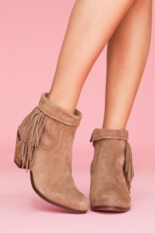 [110610_Shoes0002__35377_std_large%255B3%255D.jpg]