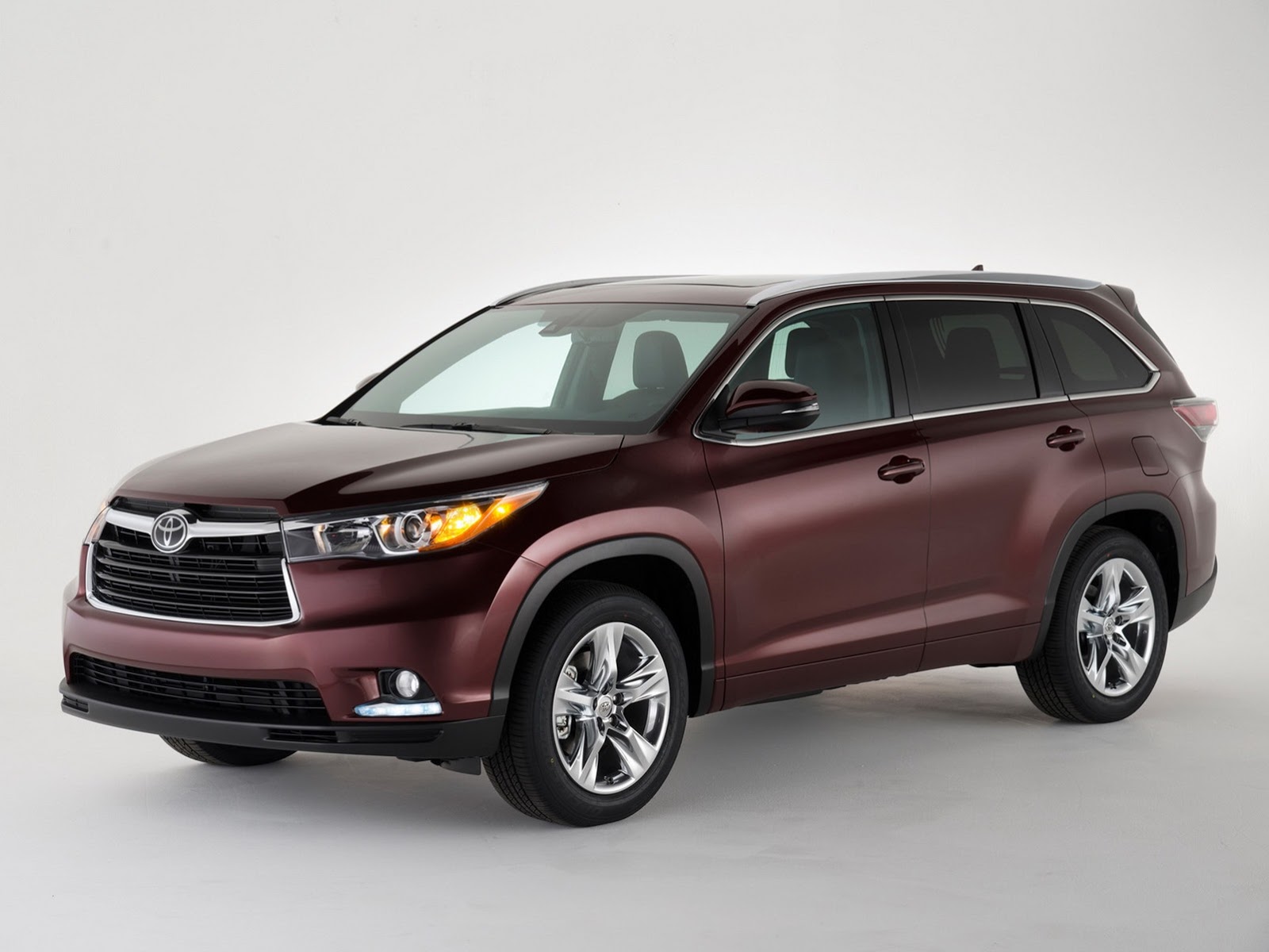 2014-Toyota-Highlander-4[3].jpg