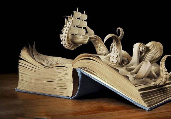 [astonishing_book_sculptures_640_024.jpg]