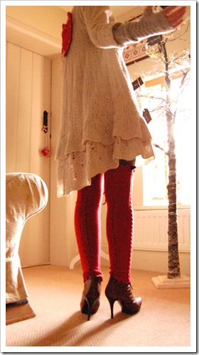 RED VM LEGWARMERS9