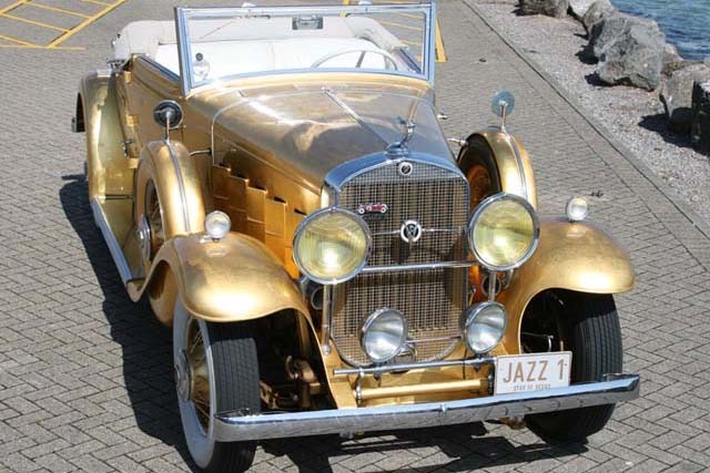 [1931-Cadillac-355-Gold-Plated-3%255B3%255D.jpg]
