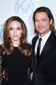 Angelina-Jolie-and-Brad-Pitt-Confirm-Engagement