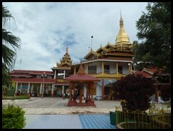 Myanmar, Inle Lake, Phaung Tawoo Temple, 10 September 2012 (4)