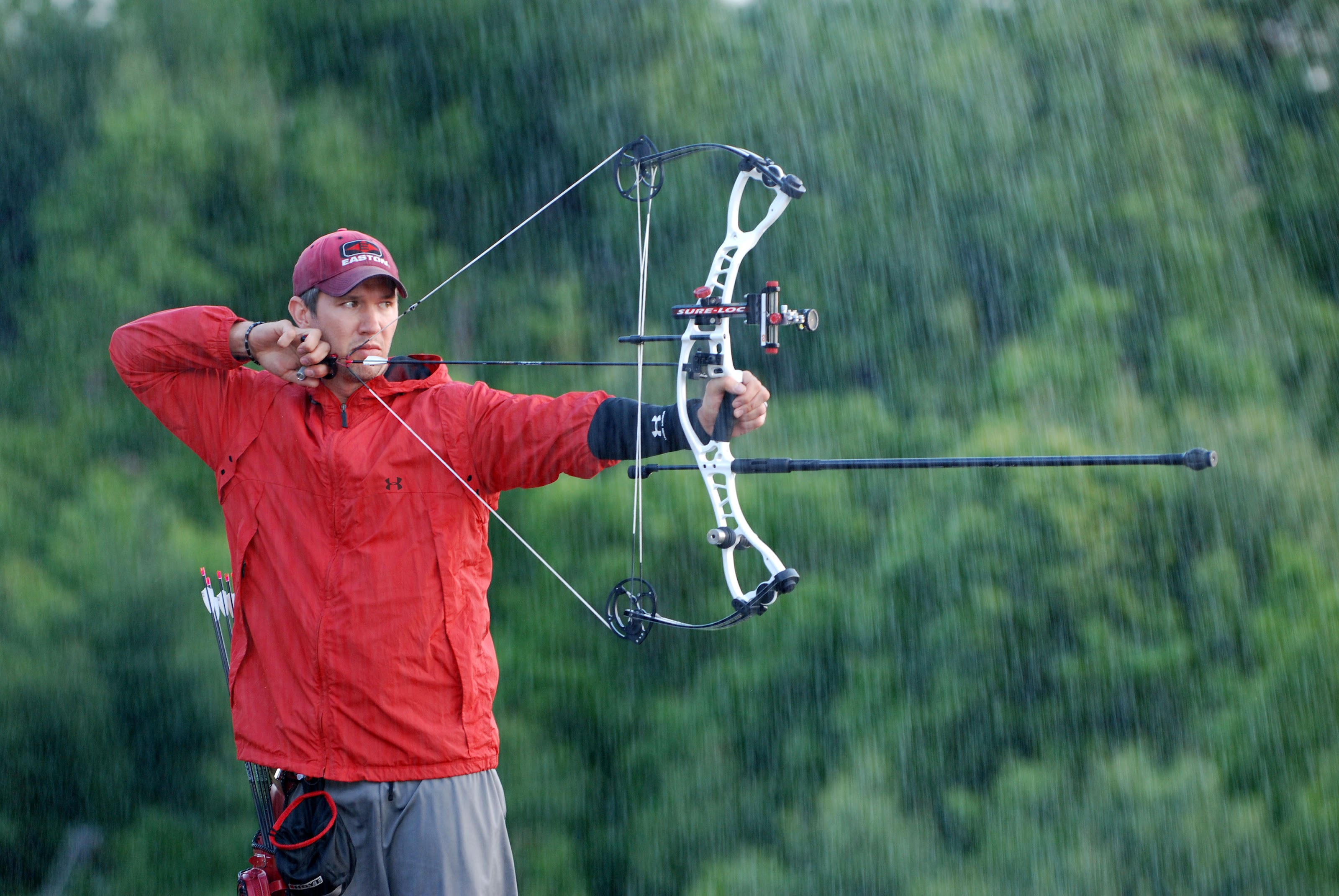 Stabilisation du bas de l'arc Shooting%252520in%252520the%252520rain%252520photo