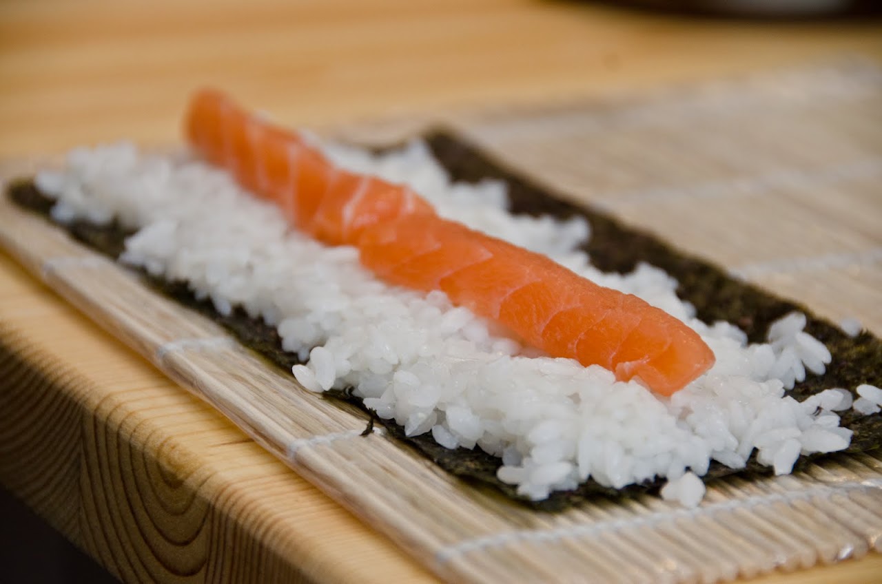 Salmon roll