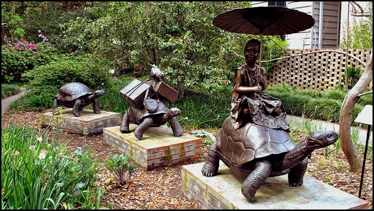 06a - Sculptures - Turtle Travel