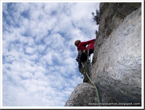 Via CADE 550m 6c (V  A0 Oblig) (Pared de Aragon, Mont-Rebei) (Isra) 0013