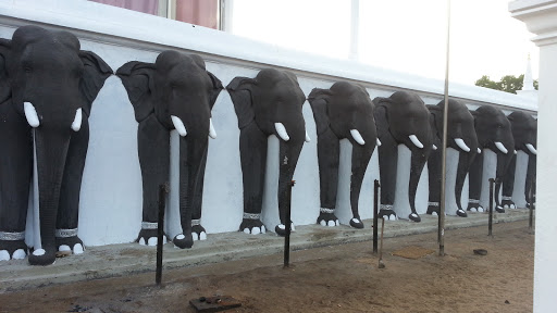 Elephant Carving On Ruwanwalisaya