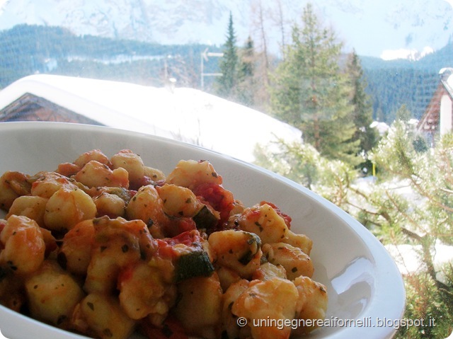 gnocchi patate pomodorini zucchine gnocchi patate pomodorini zucchine