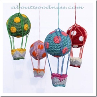 amigurumi-crochet-baby-mobile1-300x300