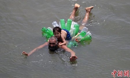 NhungPhatMinhDocDaoNam2012_07.jpg