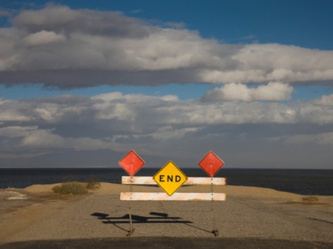 [end-road-sign-in-desert-salton-sea-salton-city-imperial-county-california-usa%255B2%255D.jpg]