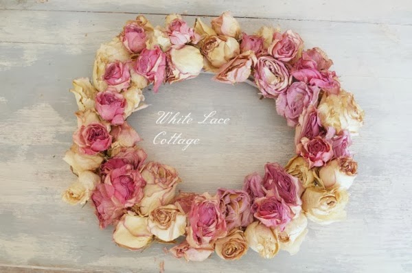 WhiteLaceCottage Dried rose wreath.jpg WhiteLaceCottage Dried rose wreath