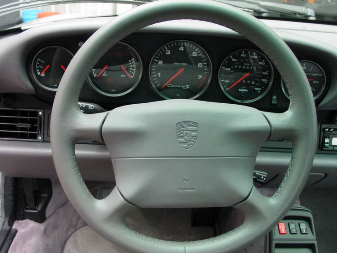 [1998-Porsche-911-Carrera-S-Coupe-10%255B3%255D.jpg]