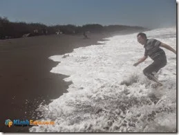 Ombak Pantai Baru Bantu Kisah Foto_05