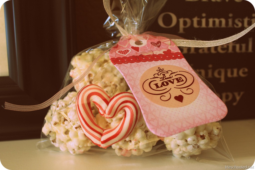 [popcorn-ball-pic5.jpg]