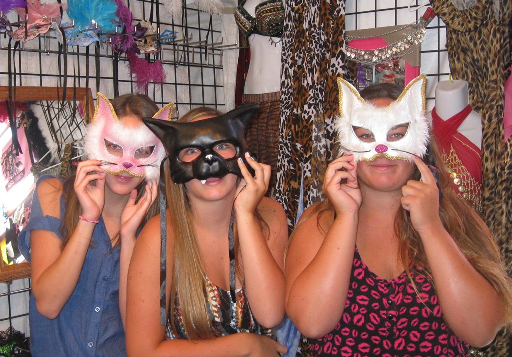 [072612%2520Fair%2520-%2520Cat%2520Women%255B4%255D.jpg]
