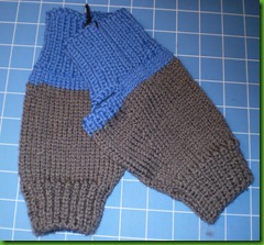 2012 grey and blue mitts 2