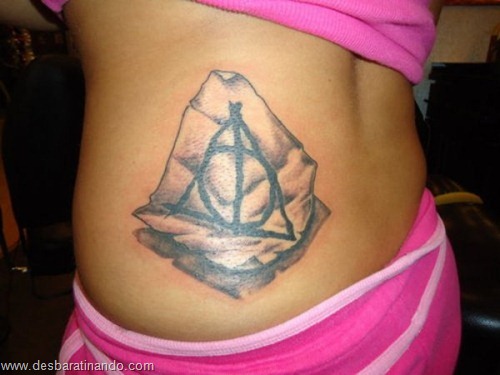 tatuagens harry potter tattoo reliqueas da morte bruxos fan desbaratinando (12)