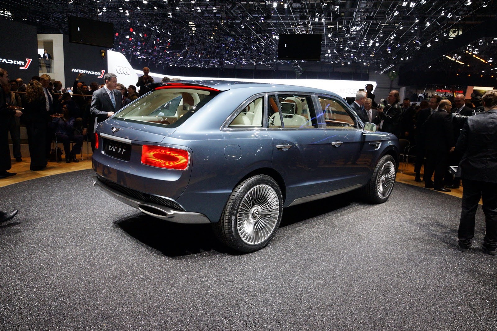 [Bentley-EXP-9-F-21%255B2%255D.jpg]