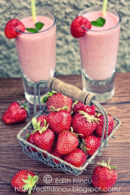 smoothie de capsuni si rubarba 1