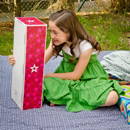 [Opening%2520Presents-13%255B4%255D.jpg]